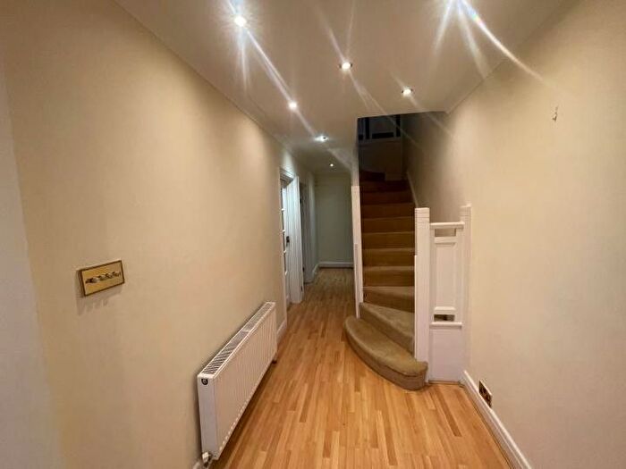 5 Bedroom Detached House To Rent In West Hill, Wembley, Greater London, HA9