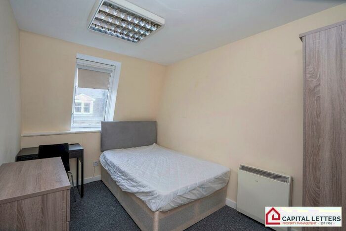 3 Bedroom Flat To Rent In Murray Place, Stirling Town, Stirling, FK8