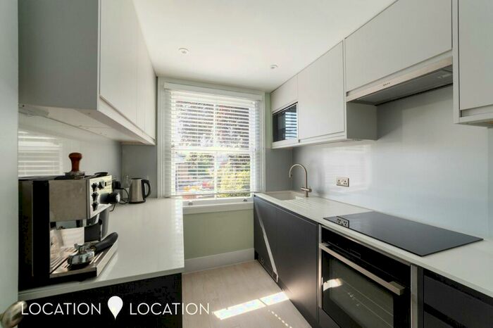 3 Bedroom Apartment To Rent In Stoke Newington Church Street, London, N16