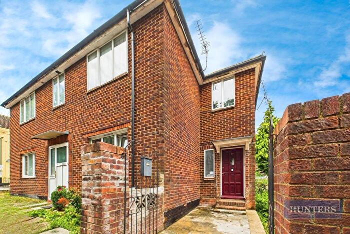 2 Bedroom Flat To Rent In Lyon Street, Southampton, SO14