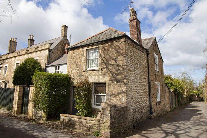 2 Bedroom Semi Detached House For Sale In Goulds Ground, Frome, BA11