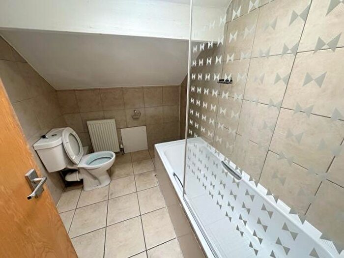 5 Bedroom Terraced House To Rent In Wrangthorn Terrace, Hyde Park, Leeds, LS6