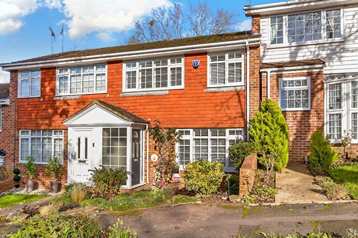3 Bedroom Terraced House For Sale In Hook Close, Chatham, Kent, ME5
