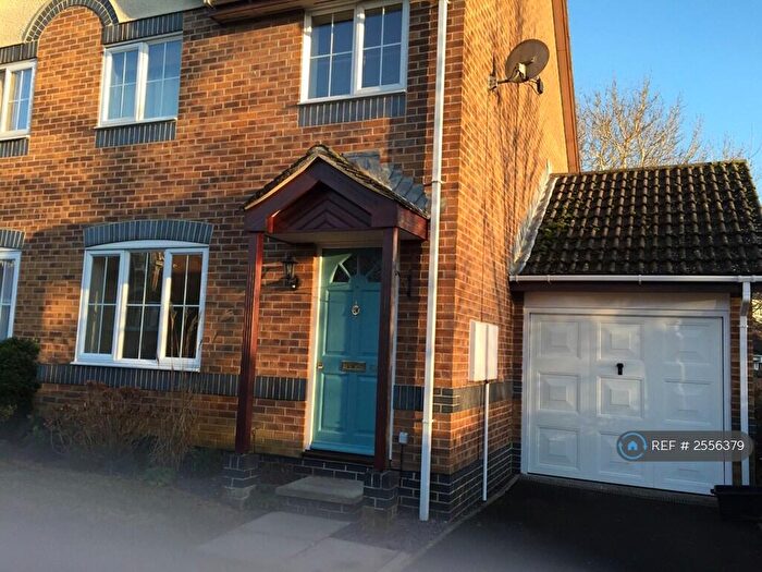 3 Bedroom Semi-Detached House To Rent In Stoke Heights, Fair Oak, Eastleigh, SO50