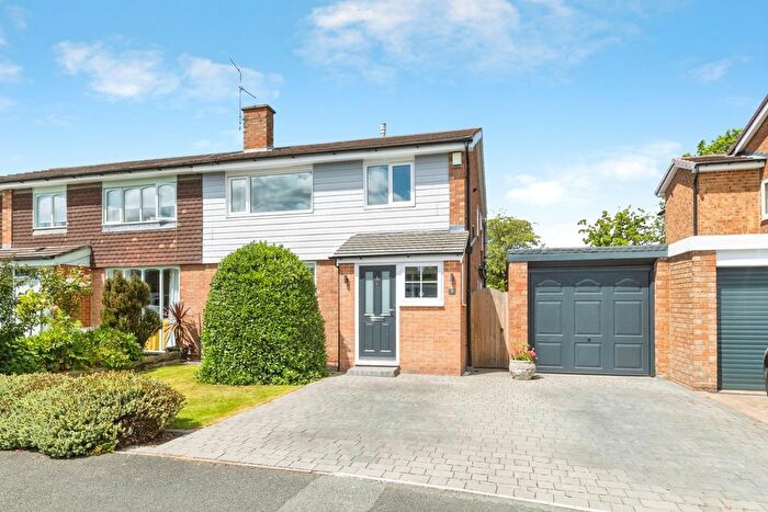 4 Bedroom Semi Detached House For Sale In Martindale Grove, Egglescliffe, Stockton-On-Tees, TS16