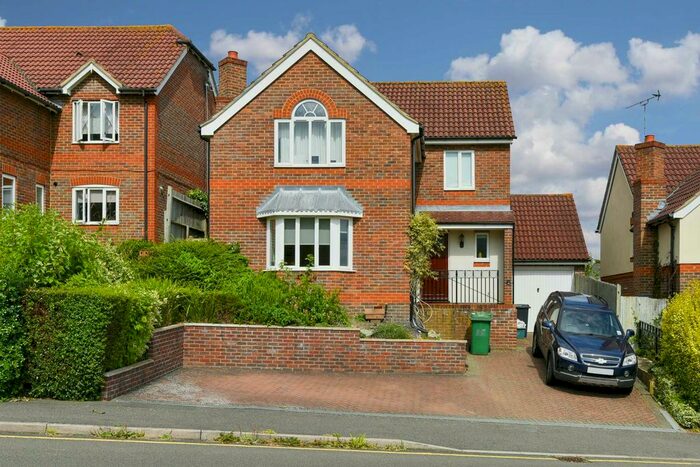 4 Bedroom Property To Rent In St Margarets Drive, Epsom KT18
