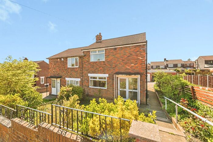 3 Bedroom Semi Detached House For Sale In Hammerton Road, Fartown, Huddersfield, HD2