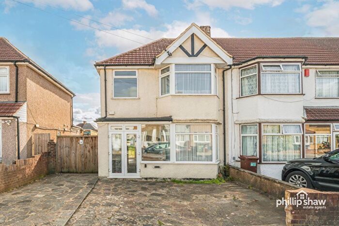 3 Bedroom End Terrace House For Sale In Loretto Gardens, Harrow, HA3