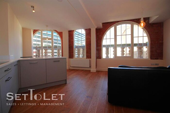 2 Bedroom Apartment To Rent In Queens Building, Queen Street, Leicester, LE1