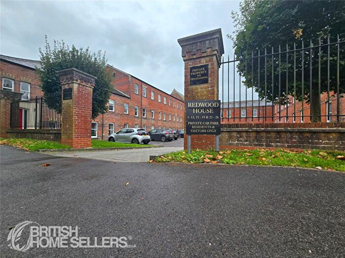 2 Bedroom Flat For Sale In Hawthorn Road, Charlton Down, Dorchester, Dorset, DT2