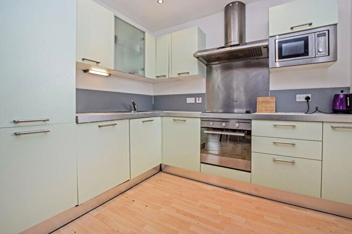 3 Bedroom Flat To Rent In The Linx, Simpson Street, Noma, Manchester, M4