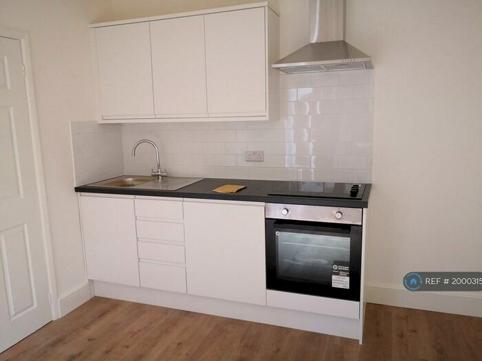 1 Bedroom Flat To Rent In York Road, Guildford, GU1