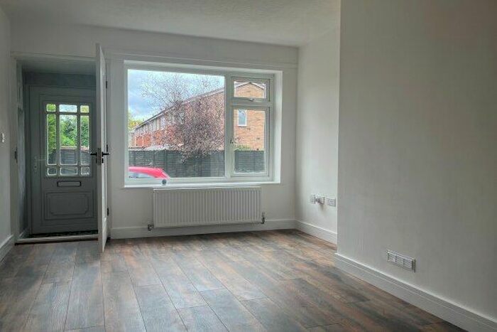 2 Bedroom Flat To Rent In Westeria Close, Birmingham, B36