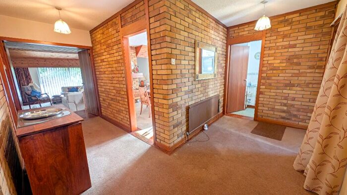 5 Bedroom Detached House For Sale In Locksley Avenue, Cumbernauld, G67