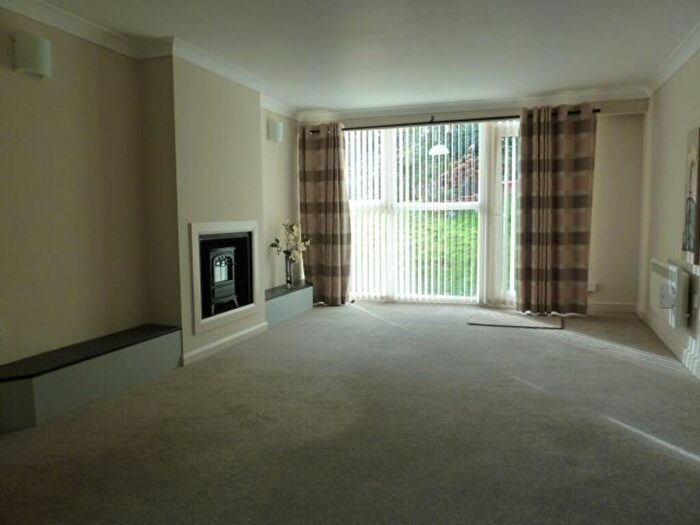1 Bedroom Flat To Rent In Pages Close, Riland Court Pages Close, B75