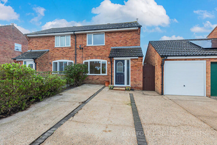 2 Bedroom Semi-Detached House For Sale In Clover Way, Bradwell, Great Yarmouth, NR31