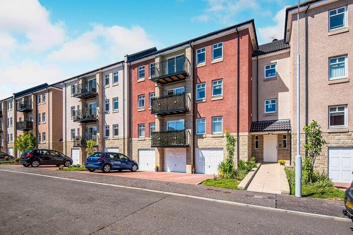 2 Bedroom Flat To Rent In Caledonia Road, Kirkcaldy, Fife KY2