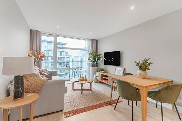 1 Bedroom Apartment To Rent In Warwick Building, Queenstown Road, London, SW11