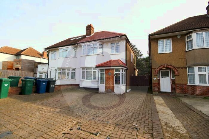 3 Bedroom Semi-Detached House To Rent In Broadfields Avenue, Edgware, Middlesex, HA8
