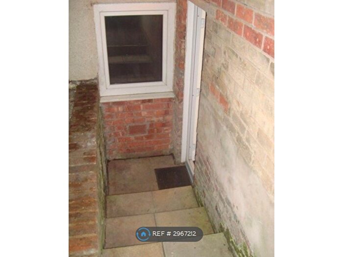 2 Bedroom Flat To Rent In Wilbraham Road, Manchester, M14