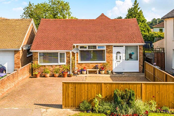 3 Bedroom Detached Bungalow For Sale In Aerodrome Road, Hawkinge, CT18