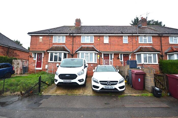 3 Bedroom House For Sale In Salcombe Road, Reading, RG2