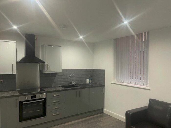 1 Bedroom Flat To Rent In Peckover Street, Bradford, BD1