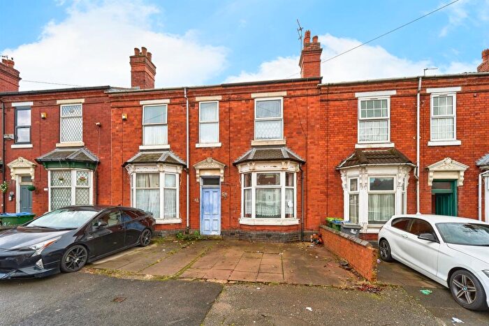 3 Bedroom Terraced House For Sale In Grange Road, West Bromwich, B70