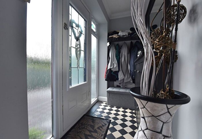 4 Bedroom Detached House For Sale In Pensnett, Tansey Green Road, DY5