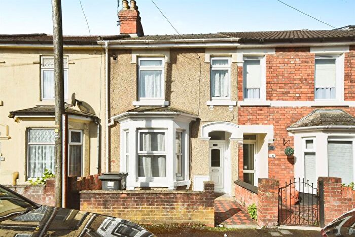 2 Bedroom Terraced House For Sale In Rayfield Grove, Swindon, SN2