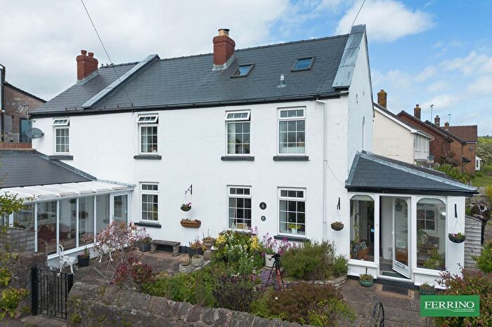 4 Bedroom Property For Sale In With Bed Annex, Cinderford, Gloucestershire., GL14