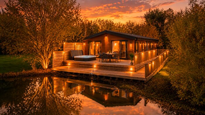 3 Bedroom Lodge For Sale In The Falcon Lodge, Noah's Retreat, Barton Street, Grimsby, Lincolnshire, DN37