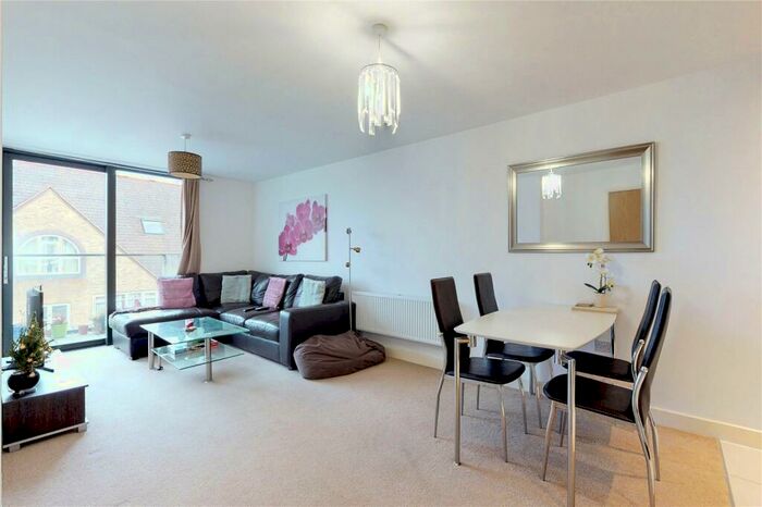 1 Bedroom Flat To Rent In Fairmont House, London, SE16