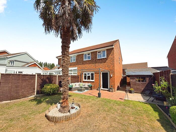 3 Bedroom Semi-Detached House To Rent In West Lea, Deal, Kent, CT14
