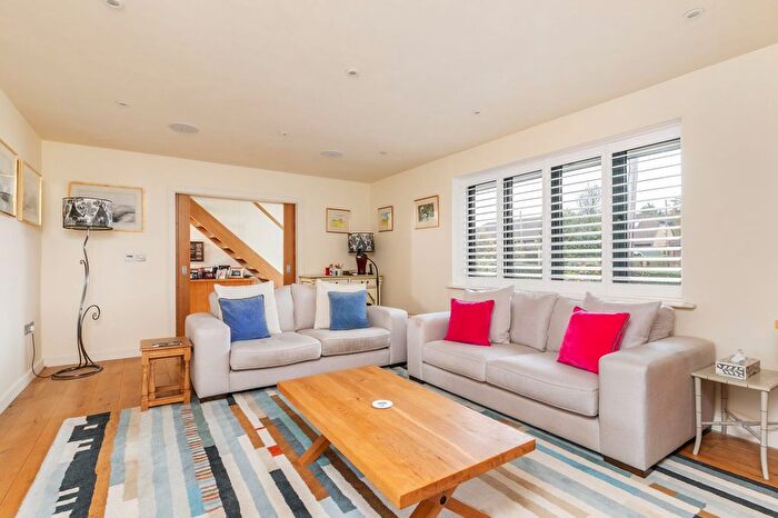 4 Bedroom Detached House For Sale In Oliver's Battery Road South, Winchester, SO22