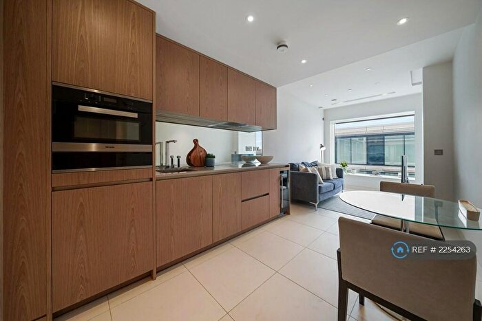 1 Bedroom Flat To Rent In Sugar Quay, London, EC3R