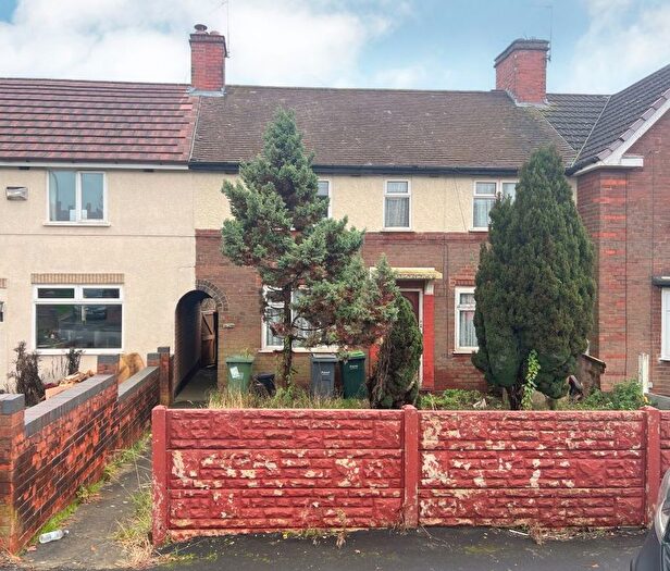 4 Bedroom Terraced House For Sale In Hill Top Road, Oldbury, B68