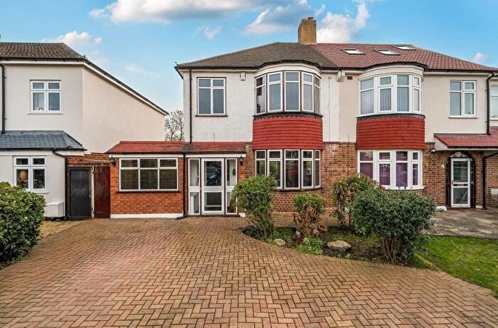 3 Bedroom Semi Detached House For Sale In Chapel Farm Road, Mottingham, London, SE9