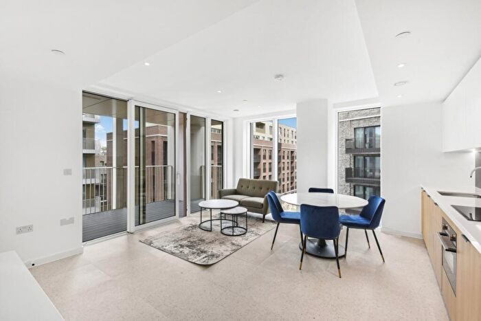 1 Bedroom Apartment To Rent In Cendal Crescent London, E1