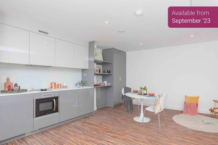 1 Bedroom Flat To Rent In Chester Road, Manchester, M16