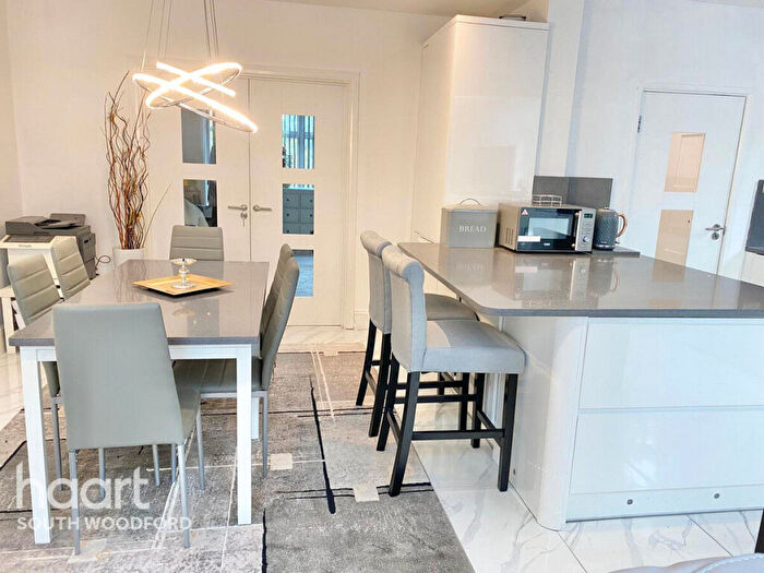 4 Bedroom Semi Detached House To Rent In Malford Grove, London, E18
