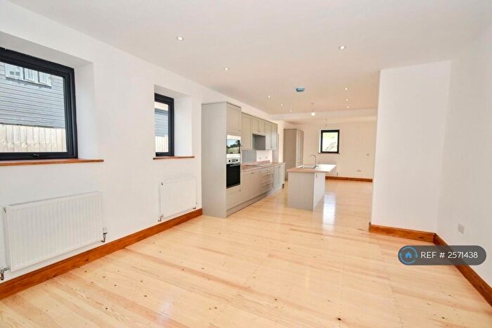 6 Bedroom Detached House To Rent In Folly Farm Gardens, Canterbury, CT2