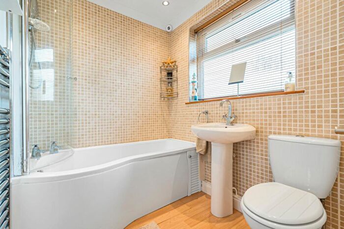 2 Bedroom Detached Bungalow For Sale In Watson Avenue, Chatham, Kent., ME5