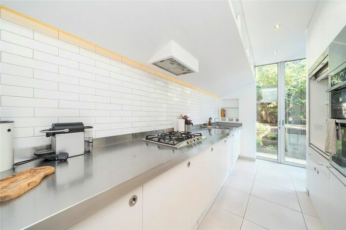 1 Bedroom Flat To Rent In Rockley Road, London, W14