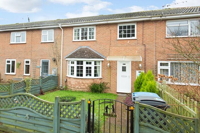 3 Bedroom Terraced House For Sale In Guilford Avenue, Whitfield, Dover, Kent, CT16
