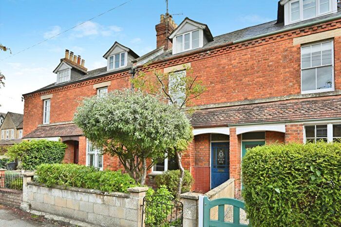 3 Bedroom Terraced House For Sale In Victoria Road, Cirencester, Gloucestershire, GL7