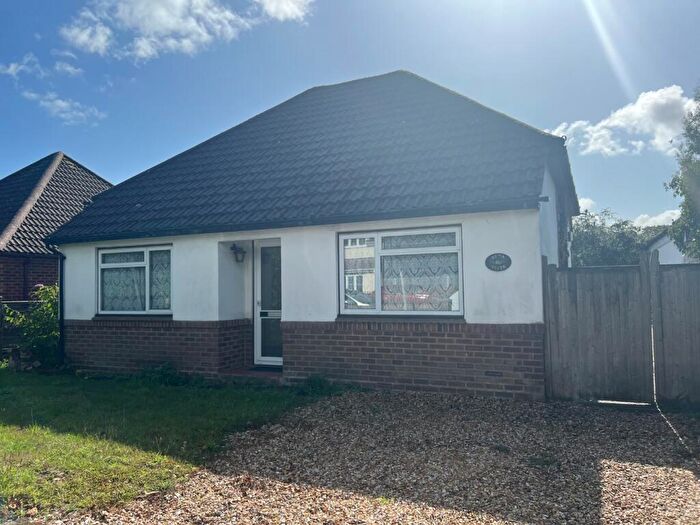 2 Bedroom Bungalow For Sale In Blackfield Road, Fawley, Southampton, Hampshire, SO45
