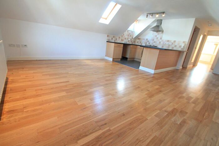 1 Bedroom Apartment To Rent In Bloomfield Avenue, Luton, LU2