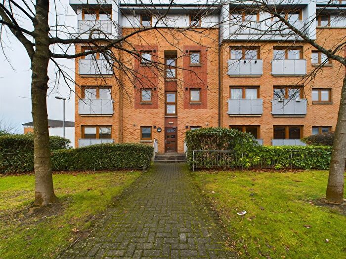 2 Bedroom Flat To Rent In Dawson Road, Glasgow, G4