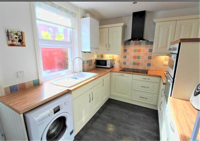 4 Bedroom Terraced House To Rent In Weston Street, Preston, PR2